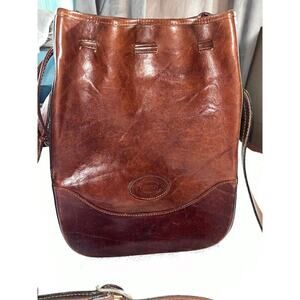 Oroton Drawstring Molded Leather Made In Australia Logo Bucket Shoulder Bag